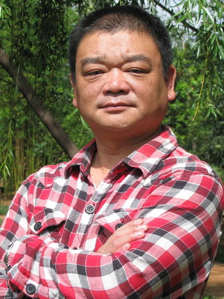 硕士 教授易希平 教授主要研究方向:声乐演唱雷宁 国家一级演员主要