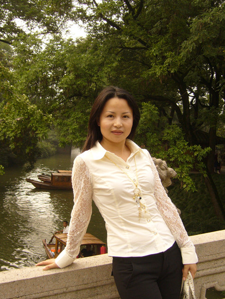 教授主要研究方向:音乐教育理论雷宁 国家一级演员主要研究方向:声乐