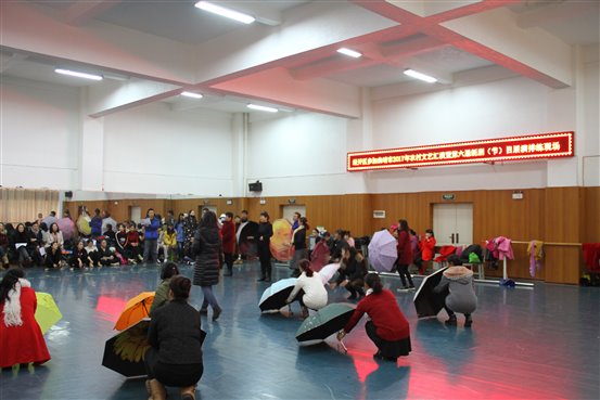 F:新剧目展演	.23   彩排IMG_4457.JPG