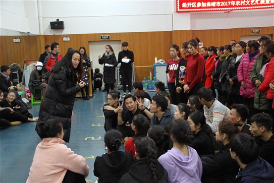 F:新剧目展演	.23   彩排IMG_4478.JPG