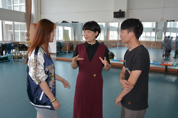 http://www.qjnu.edu.cn/upload/images/2016/9/2715817288.JPG