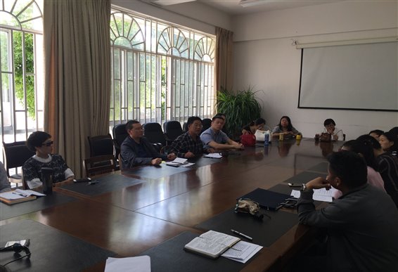 C:Documents and SettingsAdministrator桌面班主任会议+AC7A80D831005BDA041BAE546C6D3C.png