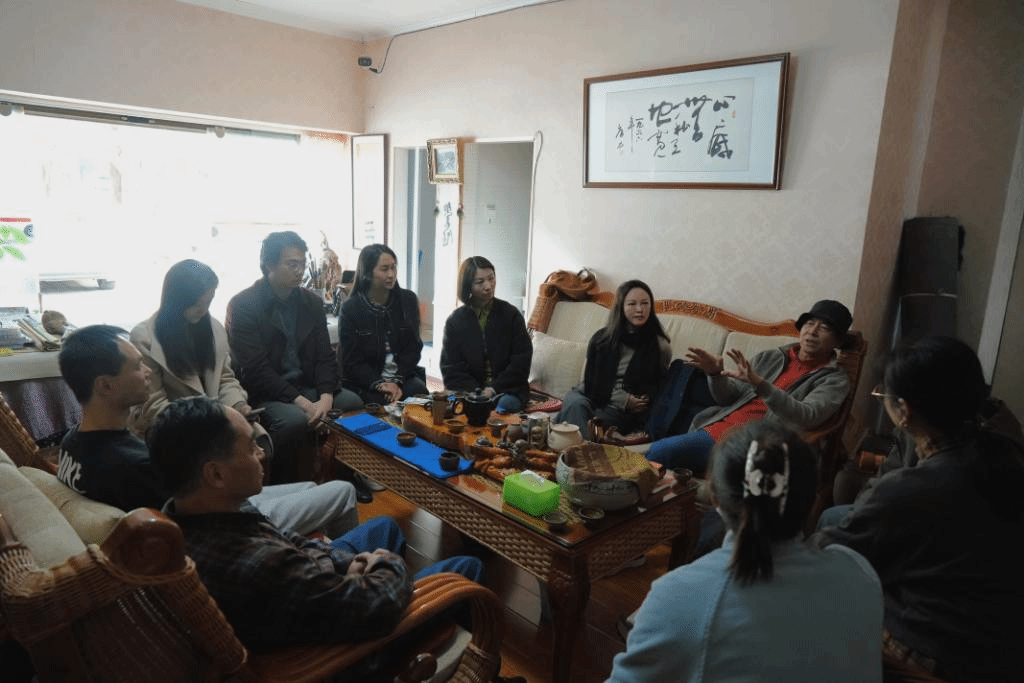 图片 1 图片 1